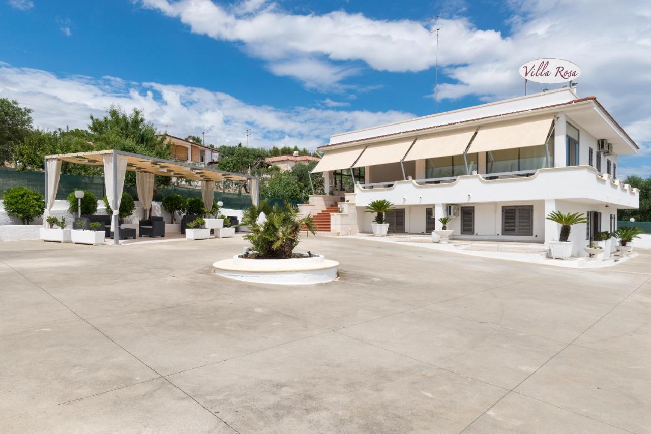 Piccolo Hotel Villa Rosa オストゥーニ エクステリア 写真